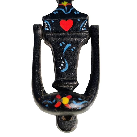 Narrow Black Vintage Hand Painted Cast Iron Amish Pennsylvania Dutch Doorknocker - Picture 4 of 9